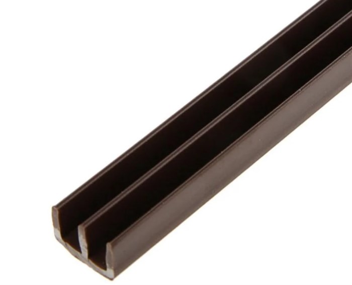 Направляющая Ш-образная пластиковая 2м (верх18х11+низ18х6,5) коричневая - фото 20023